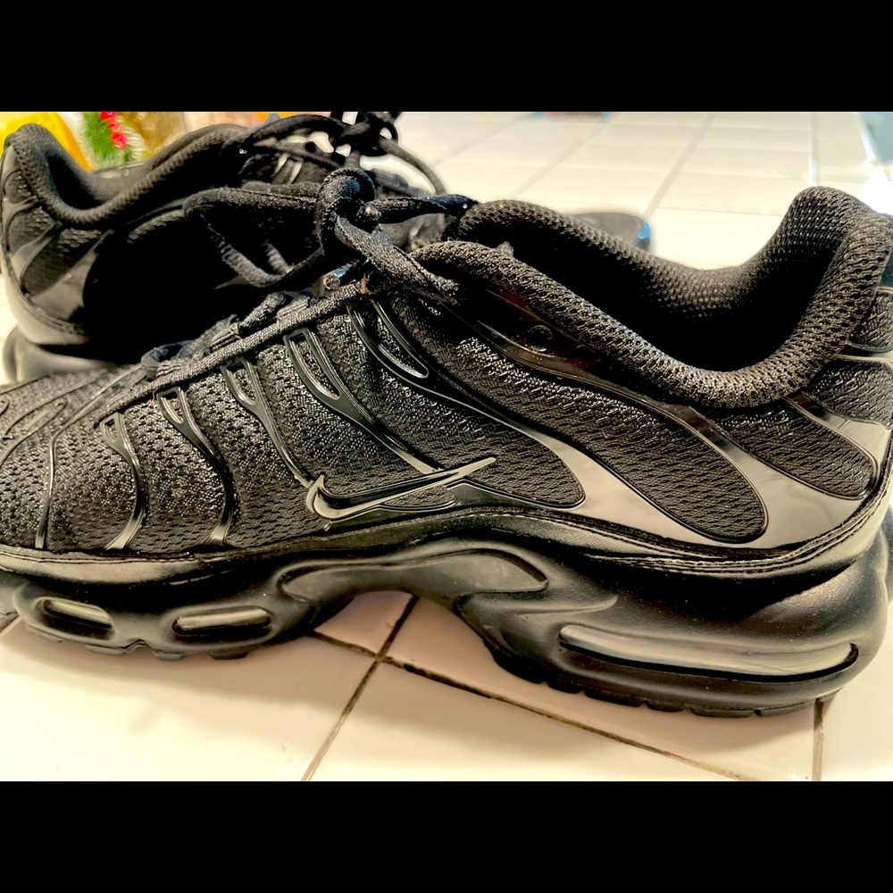 New Nike Air Max Plus TN triple black men/women